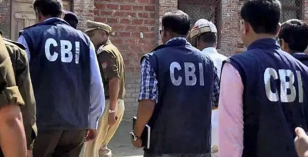सीबीआई ने रेलवे के चीफ इंजीनियर को 32 लाख की रिश्वत लेते पकड़ा
