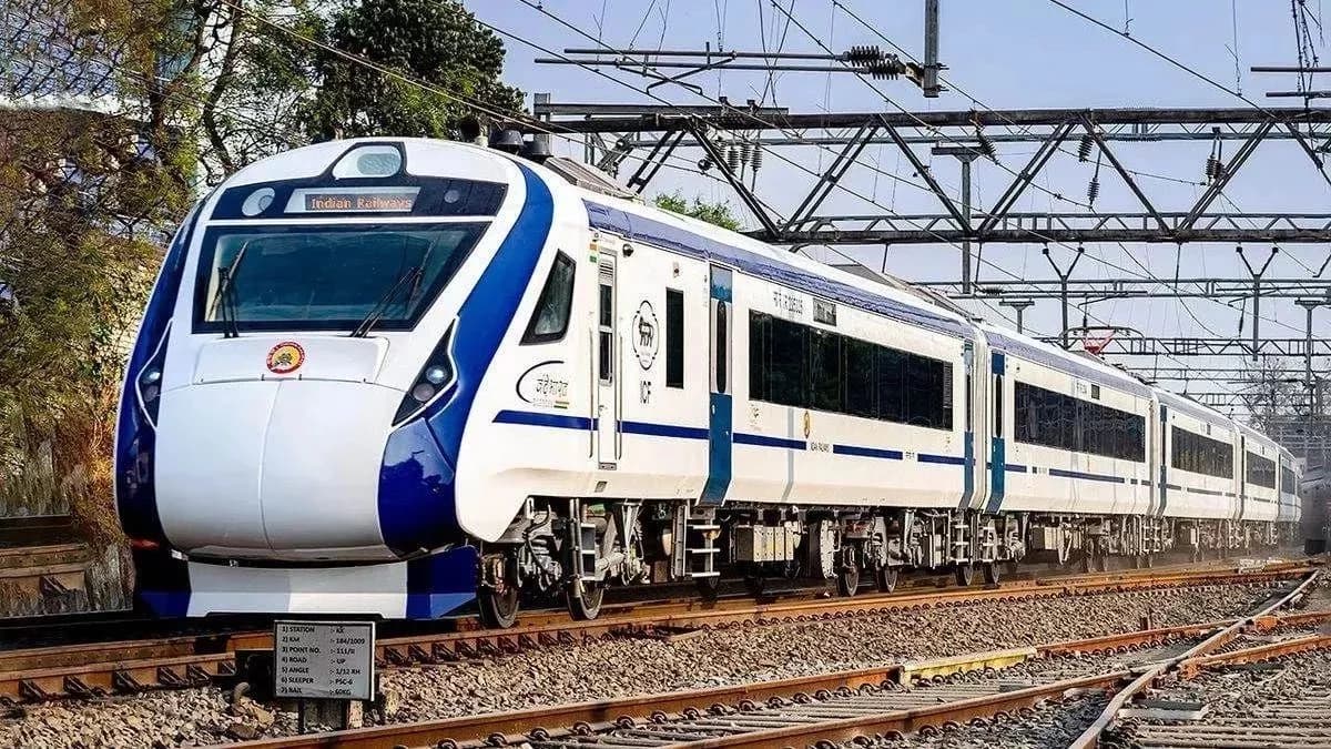 बिलासपुर-नागपुर वंदे भारत एक्सप्रेस में यात्रियों को फिर से मिलेगा एक लीटर रेलनीर पानी