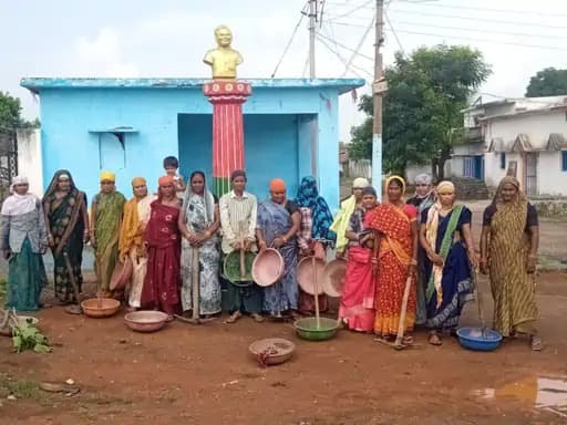 सेवा पखवाड़ा के अंतर्गत दर्रा गांव में स्वच्छता अभियान