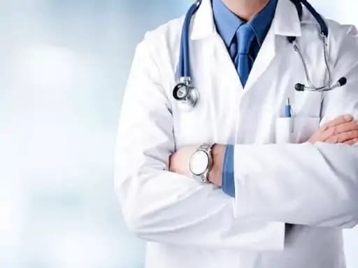 छत्तीसगढ़ के दुर्ग-भिलाई से एक साइबर ठगी की घटना सामने आई है, जिसमें एक छात्र (या युवती/युवा) ऑनलाइन निवेश के वादे में फँस गया।