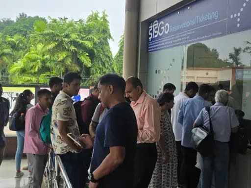 जगदलपुर में खराब मौसम के कारण फ्लाइट रद्द: कम दृश्यता के चलते विमान न उतर सका न उड़ सका