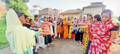 बालिका शिक्षा के उत्थान के लिए “शिक्षा चौपाल” आयोजन