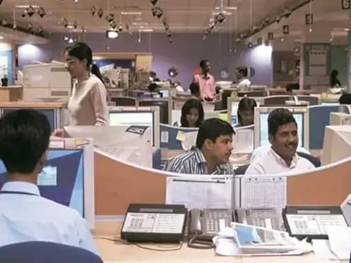 केंद्र सरकार ने जनवरी 2025 में आठवें वेतन आयोग (8th Pay Commission) के गठन की घोषणा की थी