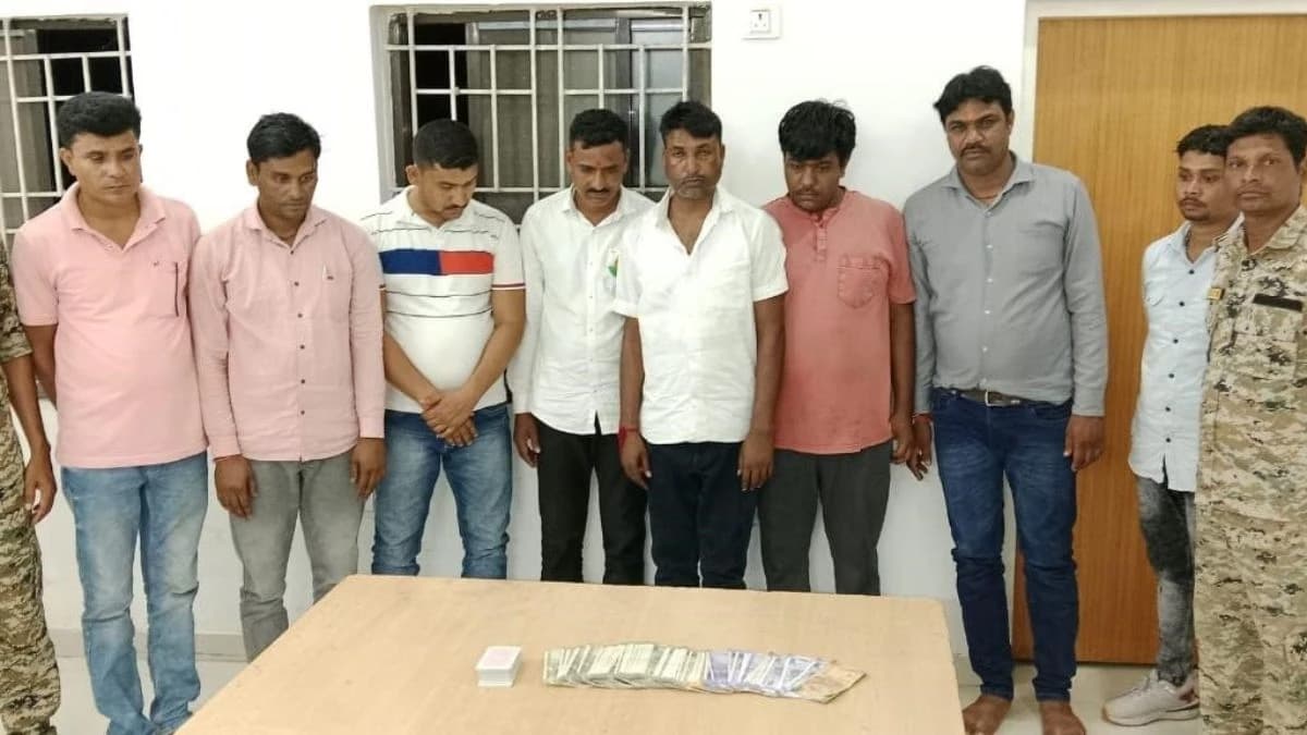 जंगल में जुए का अड्डा: कवर्धा पुलिस ने किया बड़ा खुलासा