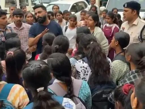 दुर्ग-भिलाई कॉलेज में बीएससी छात्रों का कुलपति कार्यालय का घेराव: प्रशासन की प्रतिक्रिया और छात्रों के मुद्दे