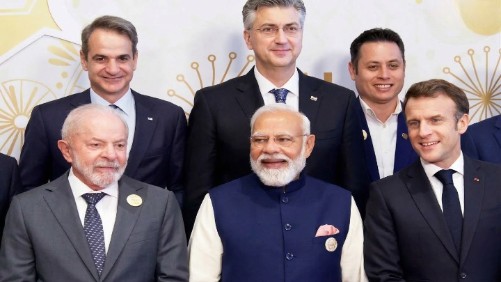इंडिया AI इम्पैक्ट समिट 2026: 'डिजाइन एंड डेवलप इन इंडिया' के मंत्र के साथ वैश्विक शक्ति बनने की ओर भारत; जुटीं दुनिया की दिग्गज हस्तियां