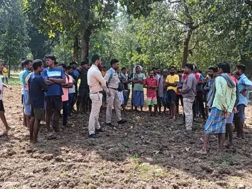 कोंडागांव में वनभूमि से अवैध खेती हटाने में ग्रामीणों ने दिया साथ