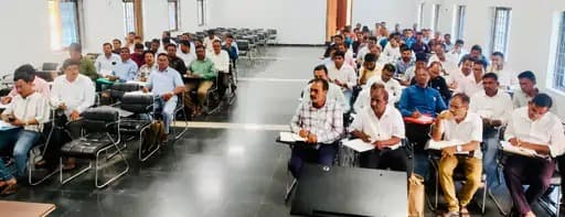 बस्तर: गुणवत्ता शिक्षा बैठक में अंकज्ञान से डिजिटल कक्षाओं को लागू करने पर जोर