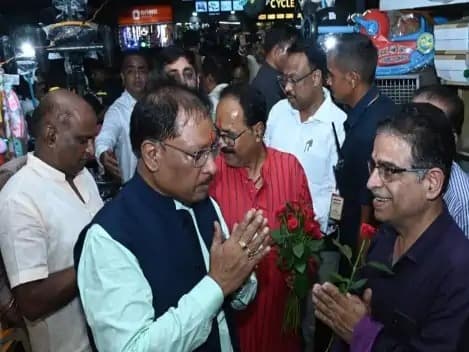 छत्तीसगढ़ के मुख्यमंत्री ने GST 2.0 के लाभों को लेकर सड़कों पर उतरकर जन जागरूकता अभियान चलाया