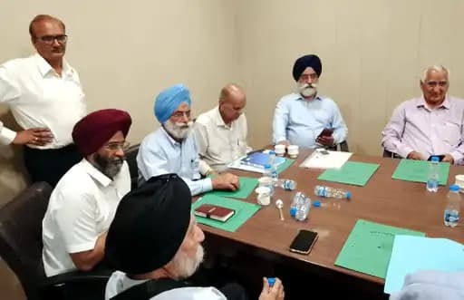 केंद्रीकृत प्रवेश पोर्टल के कारण कॉलेजों में दाखिले कम — छिन्ना का आरोप