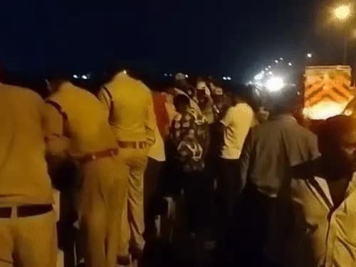 रायपुर: पत्नी से झगड़े के बाद युवक महानदी में फंसा, SDRF ने किया रेस्क्यू