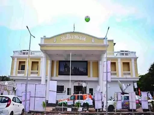 EOW ने कांग्रेस को शराब घोटाला मामले में नोटिस जारी किया