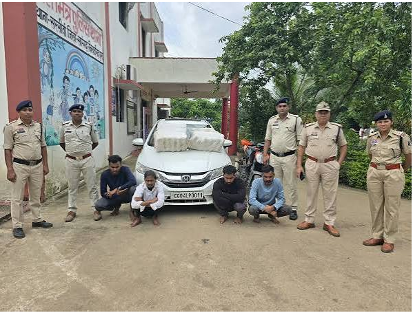 ओडिशा से आ रही थी गांजे की बड़ी खेप: KTM से कर रहे थे कार की पायलटिंग, सरसीवां पुलिस और ANTF ने 40 किलो गांजे के साथ 4 तस्करों को दबोचा