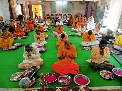 महासमुंद में 15 दिवसीय पितृ तर्पण का भव्य समापन: 242 श्रद्धालुओं ने अर्पित की श्रद्धांजलि