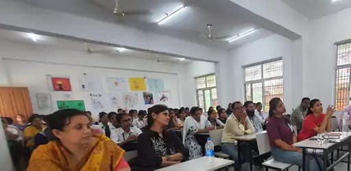 दरभंगा में वेब एप्लिकेशन पर सेमिनार: छात्रों को मिला तकनीकी ज्ञान