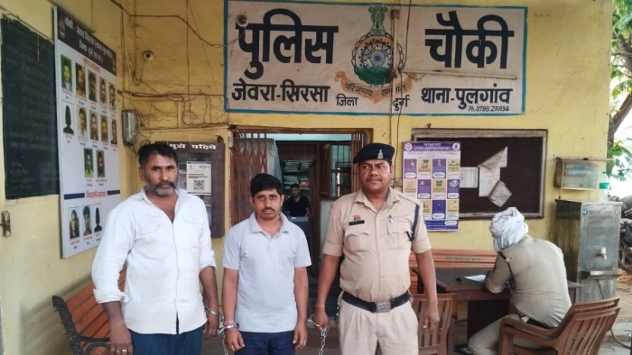 अवैध अफीम खेती मामला: दुर्ग पुलिस की बेमेतरा में बड़ी दबिश, दो और आरोपित गिरफ्तार; अब तक 6 गिरफ्तार