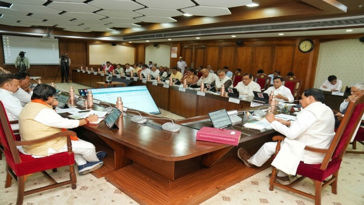 मोहन कैबिनेट के बड़े फैसले: गेहूं पर ₹40 बोनस को मंजूरी; उज्जैन में बनेगा ₹945 करोड़ का एलिवेटेड कॉरिडोर और जल गंगा संवर्धन अभियान का शंखनाद