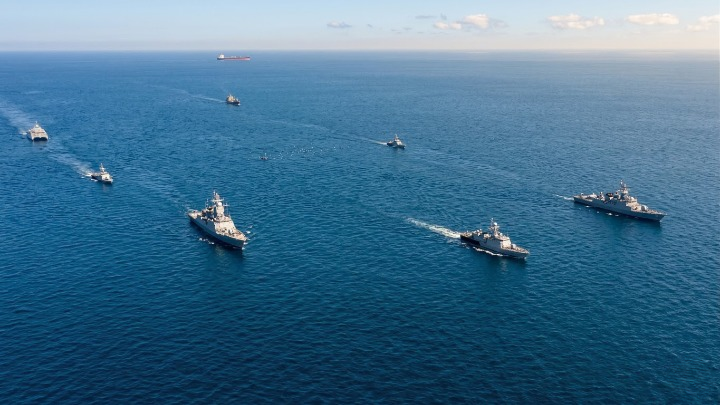 वैश्विक ऊर्जा संकट: होर्मुज जलडमरूमध्य में फंसे 1000 जहाज; ट्रंप ने 7 देशों से मांगी सैन्य मदद, ईरान ने दी चेतावनी