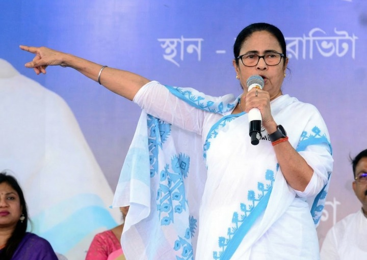 बंगाल चुनाव 2026: निर्वाचन आयोग की बड़ी 'सर्जरी'; मुख्य सचिव और DGP समेत 6 बड़े अफसर हटाए, TMC का वॉकआउट