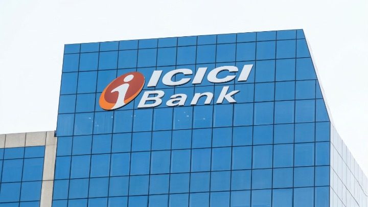 ICICI Bank शेयर एनालिसिस: 52-हफ्ते के निचले स्तर से पलटा शेयर; 1.2 लाख करोड़ की मार्केट कैप साफ होने के बाद क्या है ब्रोकरेज की रणनीति?