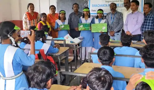 भाषण और चित्रकला प्रतियोगिताओं के विजेताओं को मिला पुरस्कार, विद्यार्थियों में उमड़ी उत्साह की लहर