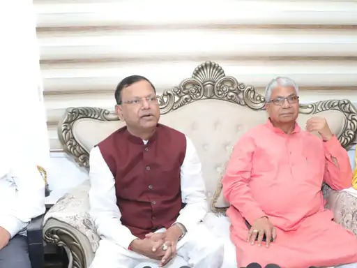 महराजगंज में केंद्रीय वित्त राज्य मंत्री ने जीएसटी सुधारों की जानकारी दी